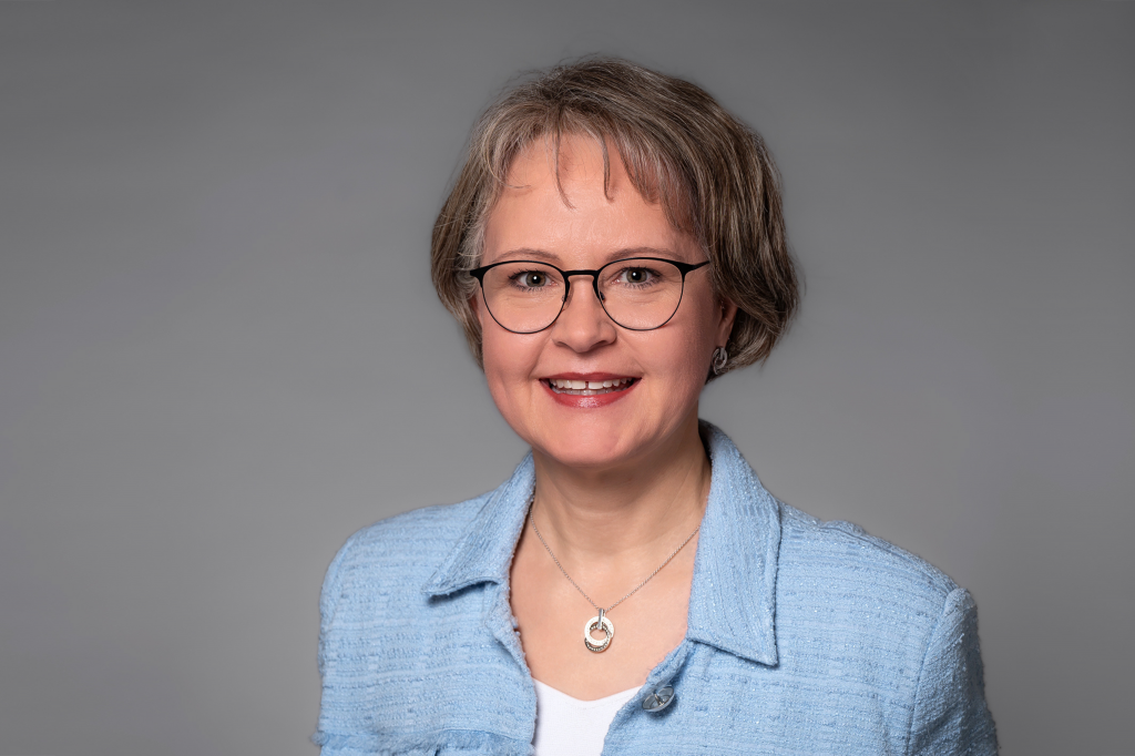 Dr. Natalie Schwägerl